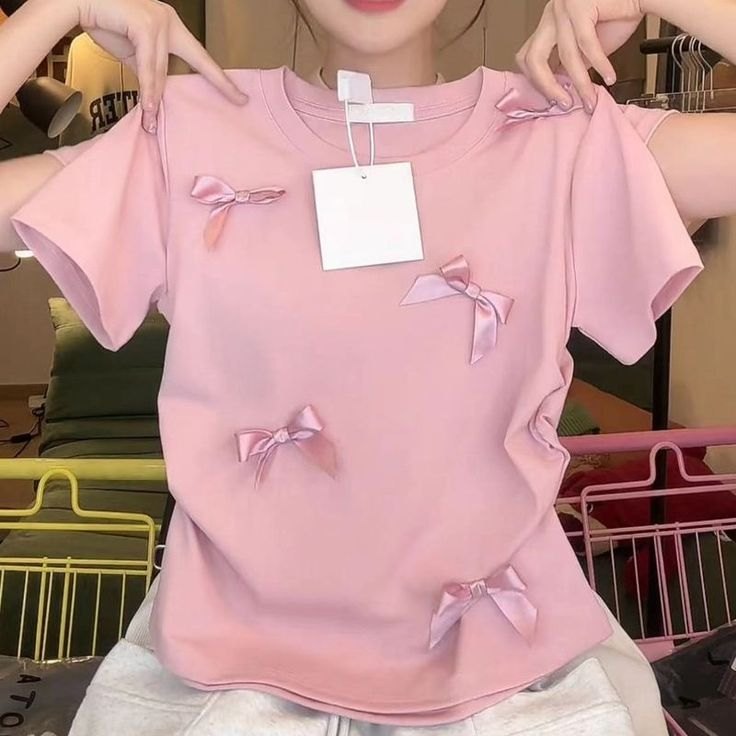 Basic top with bow
